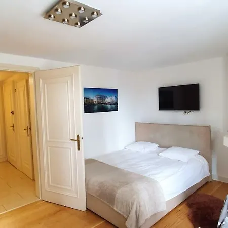 Apartment Boel 5 *